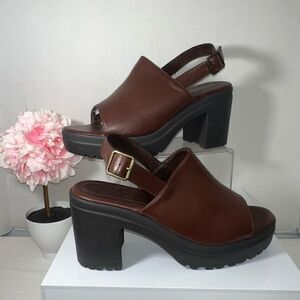 NEW Rouge Helium Monarch